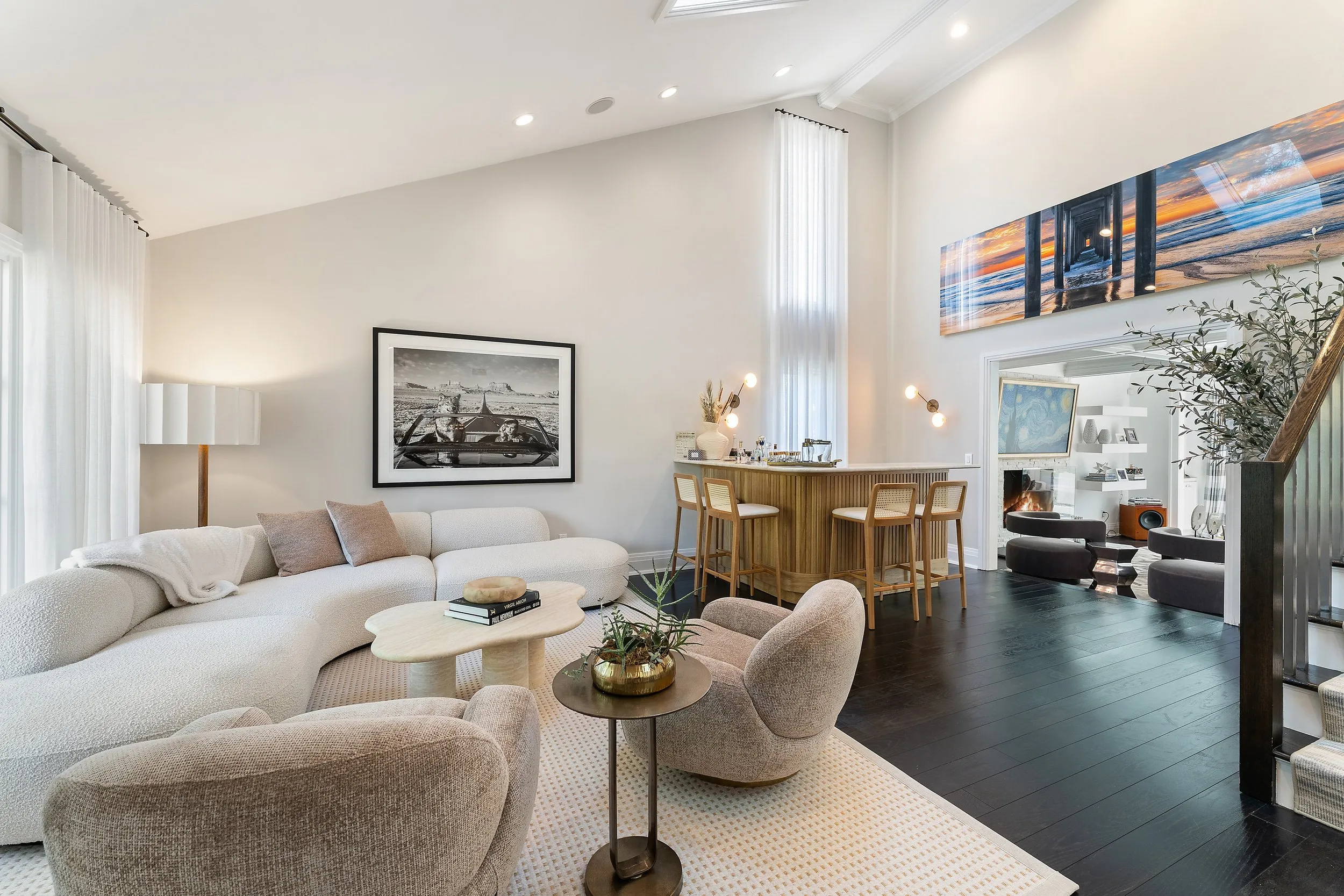 Modern Contemporary - Image 4