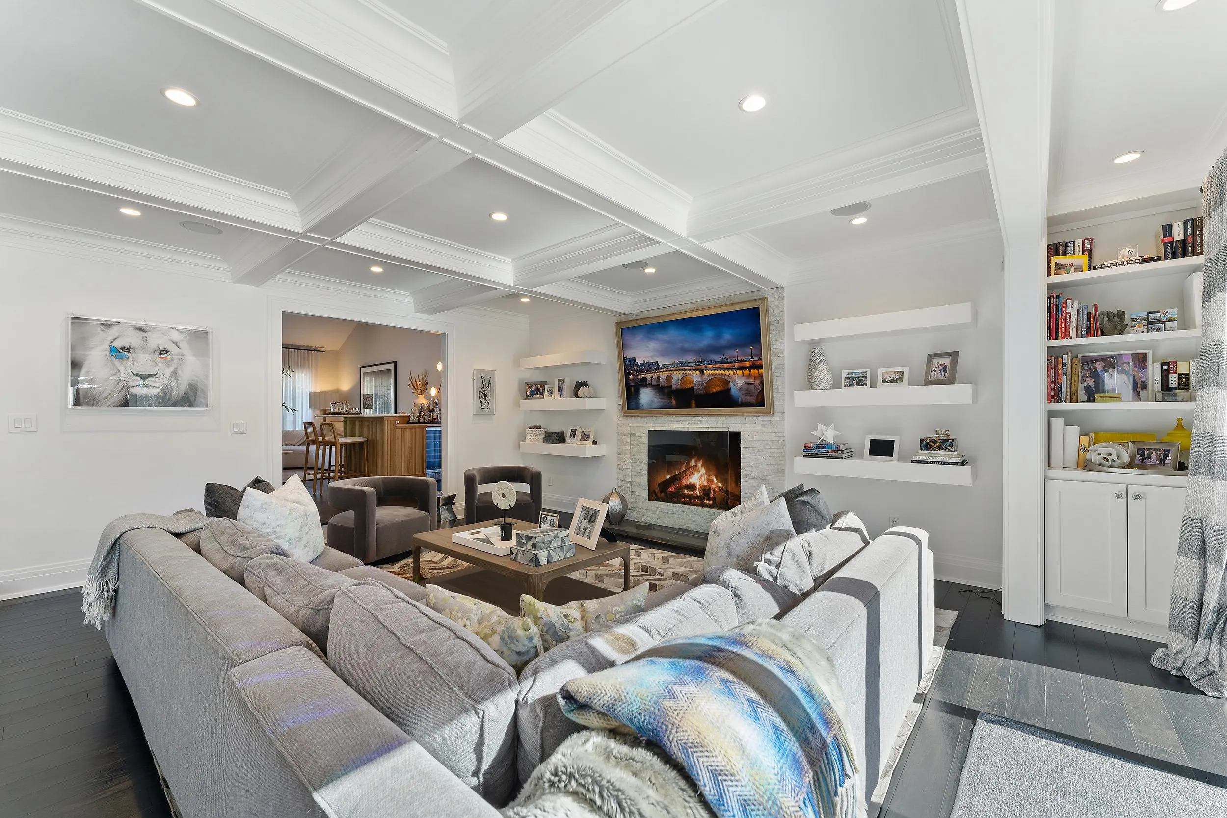 Modern Contemporary - Image 7