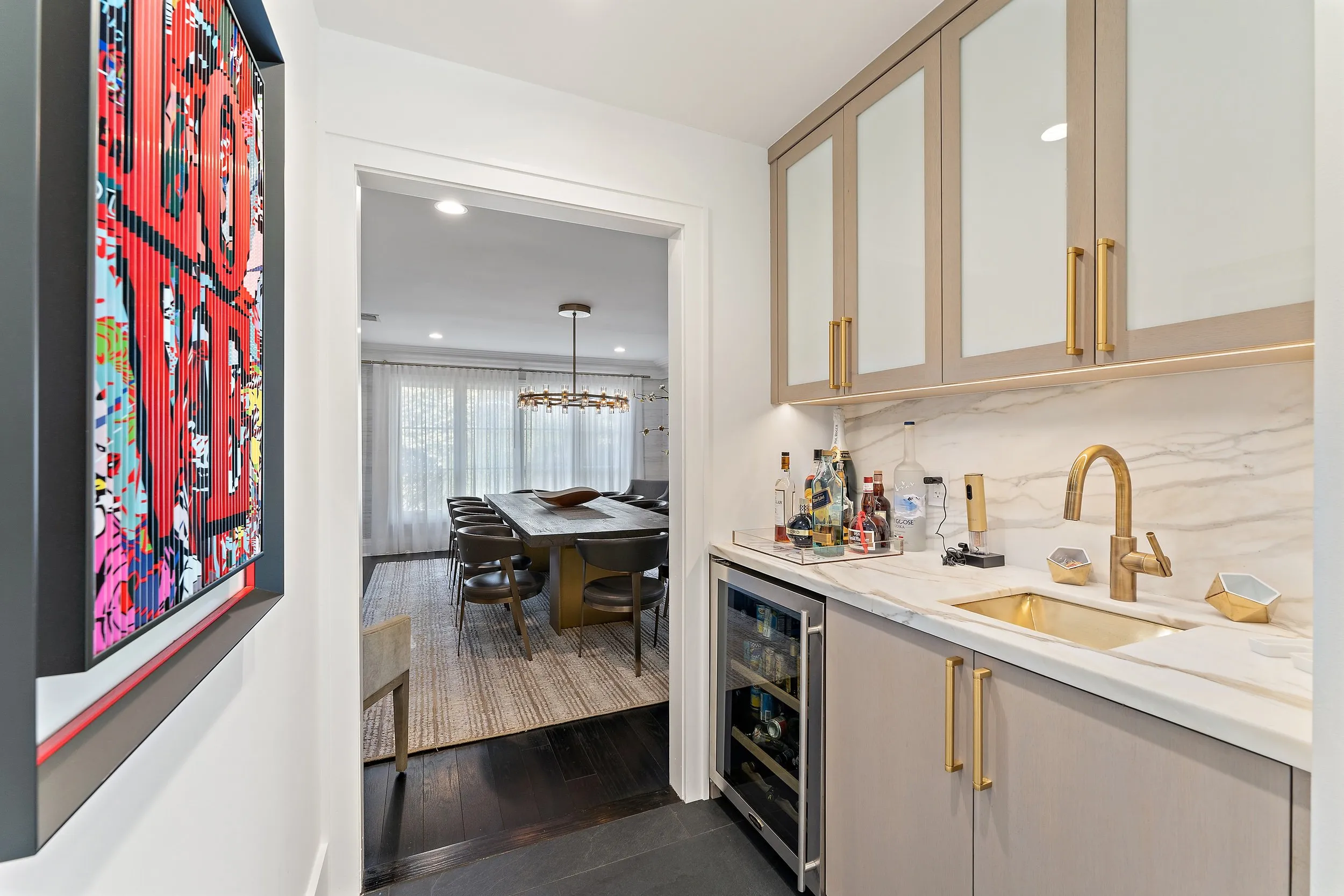 Modern Contemporary - Image 9